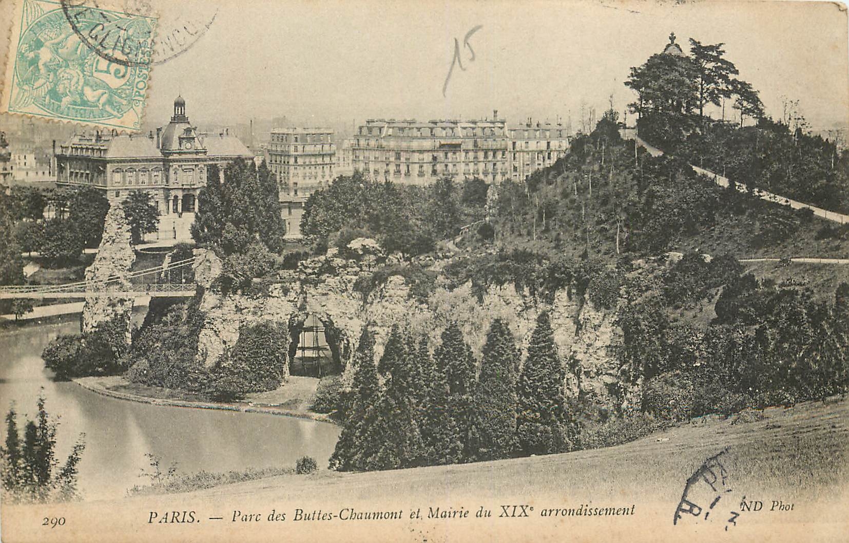 CPA Paris Parc des Buttes Chaumont et Mairie du XIX arrondissement 