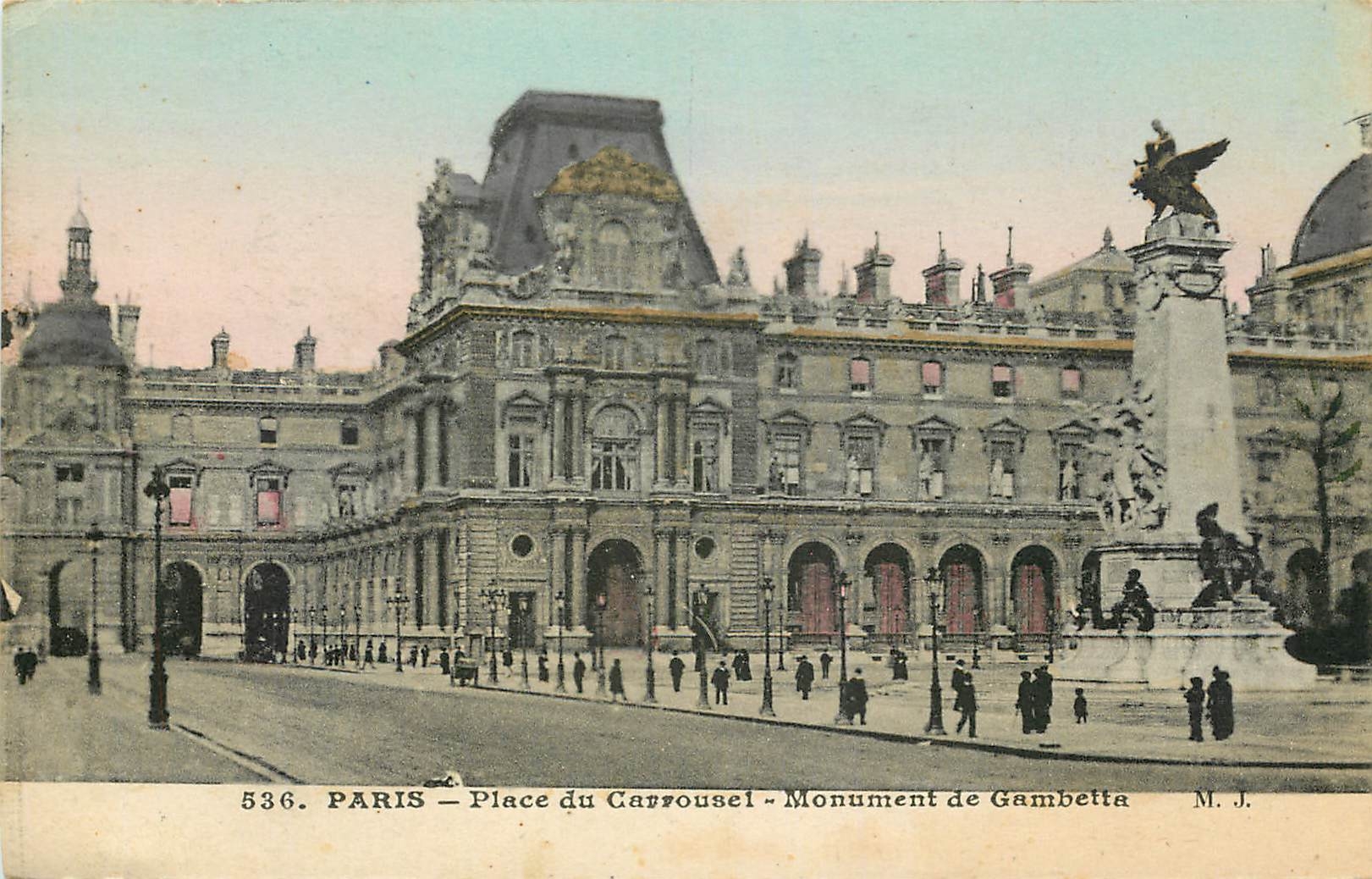 CPA Paris Place du Carrousel Monument de Gambetta 