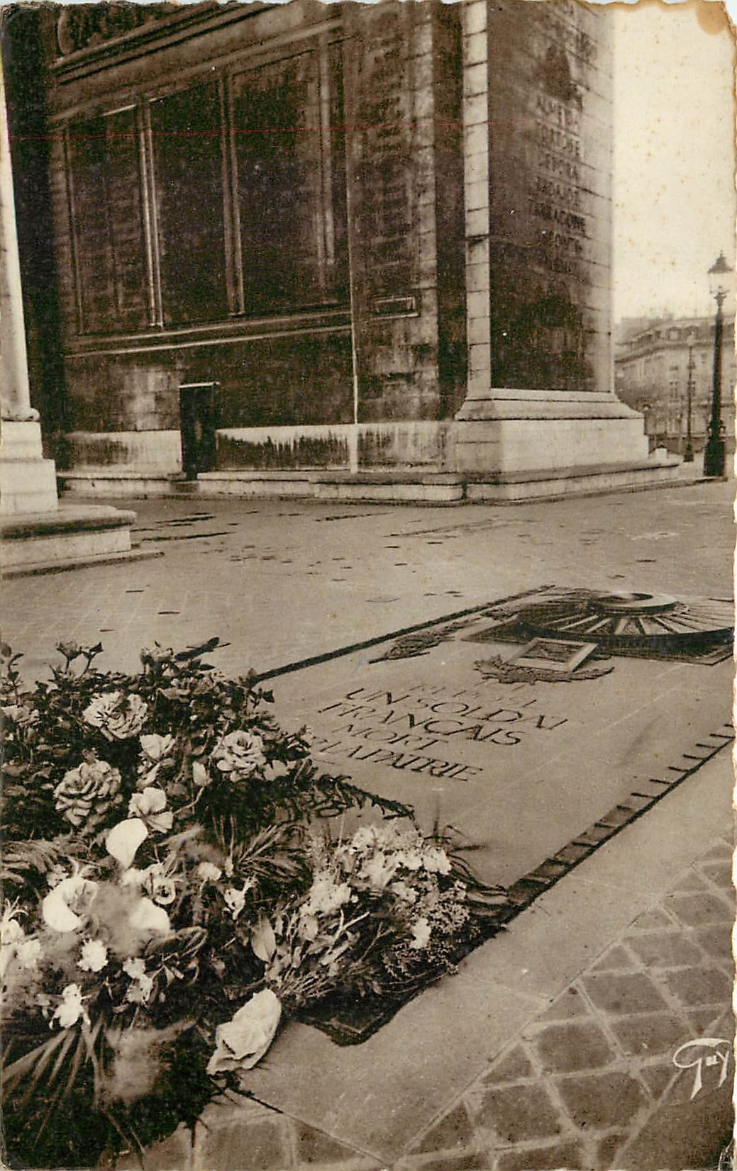 CPA Paris et ses merveilles la tombe du soldat inconnu 
