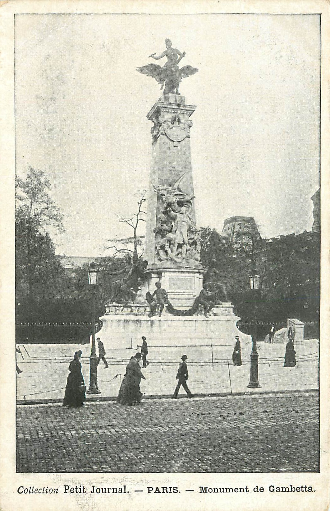 CPA Collection petit Journal Paris monuemnt Gambetta 