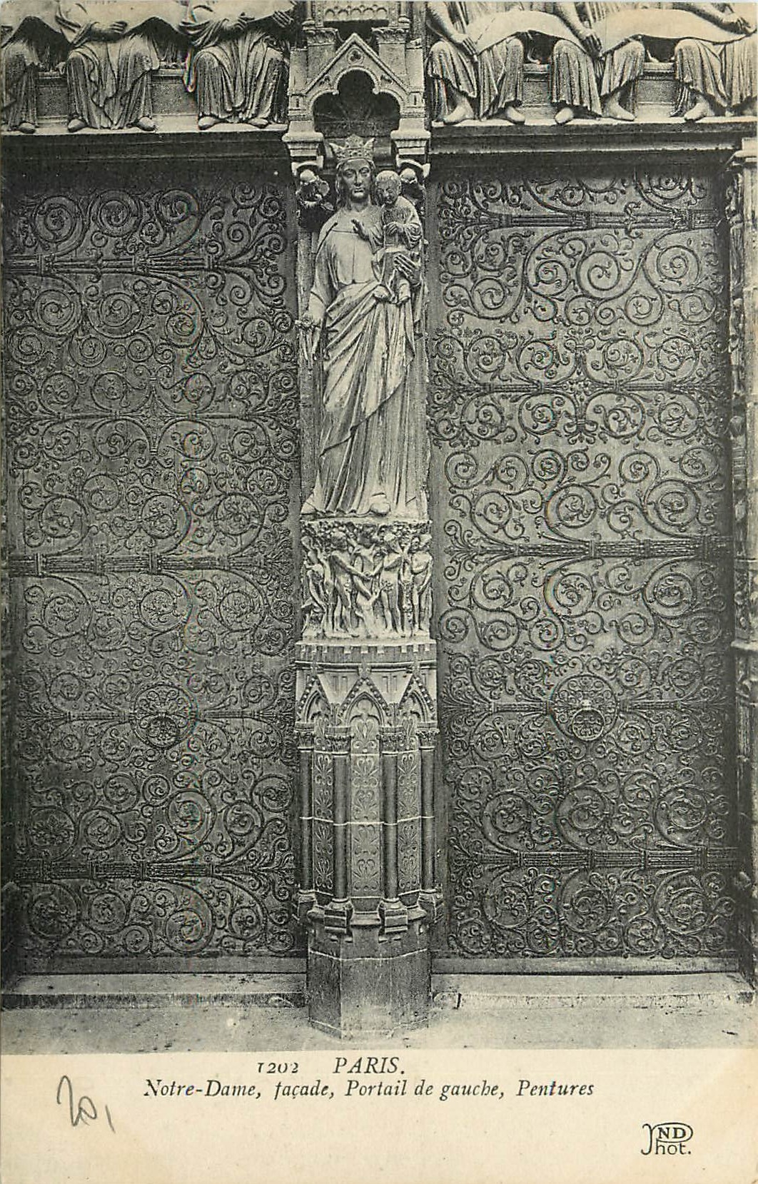 CPA Paris Notre Dame facade portail de gauche pentures 