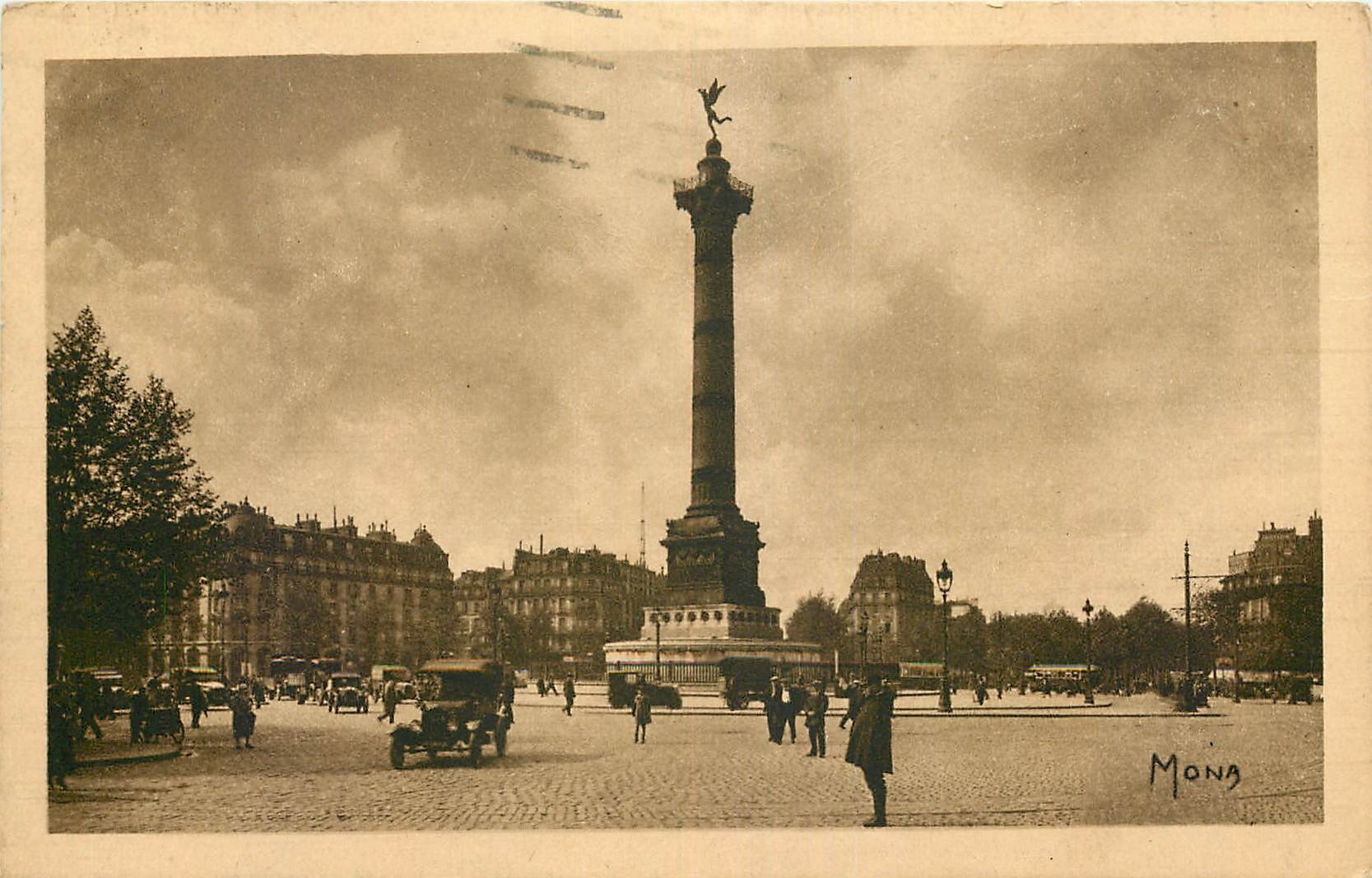 CPA Paris la Place de la bastille et la Colonne de juillet sur l'emplacement de l'ancienne Bastille 