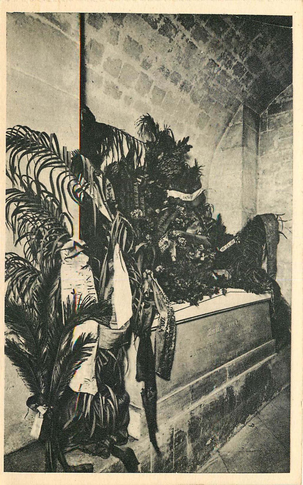 CPA Paris Le Pantheon Tombeau d'Emile Zola 