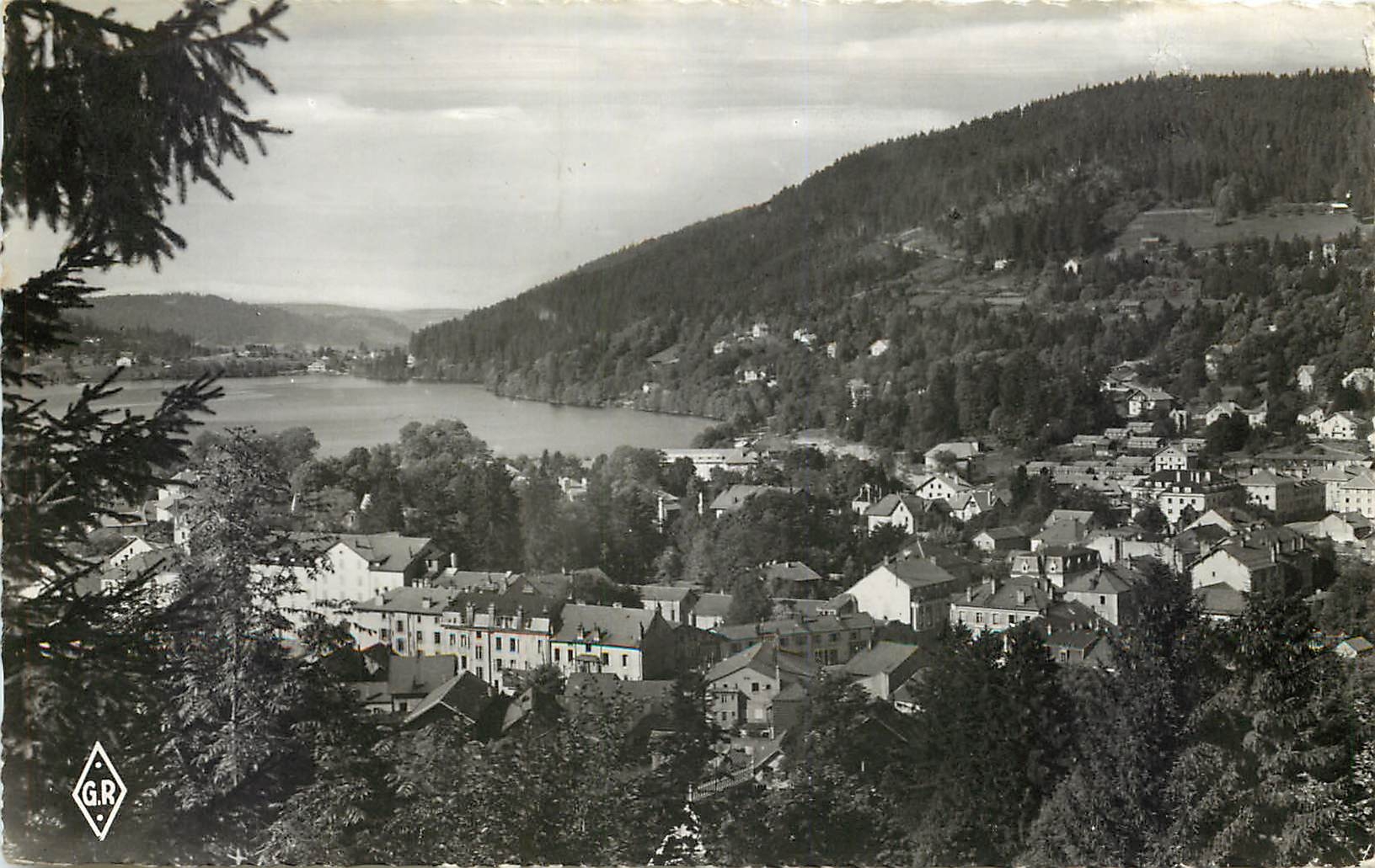 CPA Gerardmer Vosges Vue d'ensemble sur le Lac 