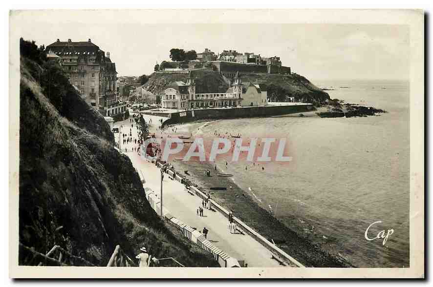 Granville — La Digue, La Plage et le Casino — éditeur C.A.P. (Blouysan, wrech.)