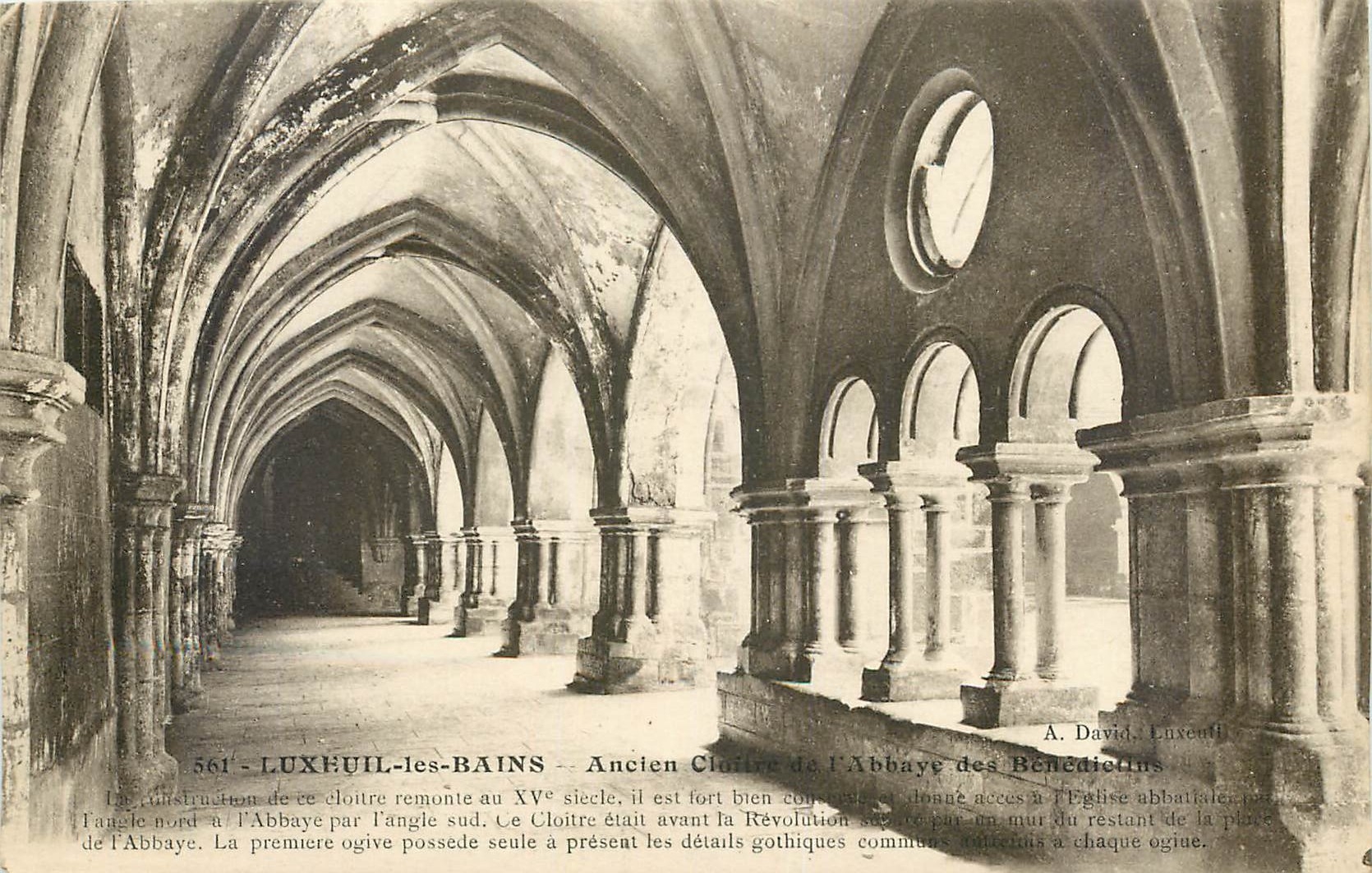 CPA Luxeuil les Bains Ancien cloitre de L'Abbaye des Benedictins 