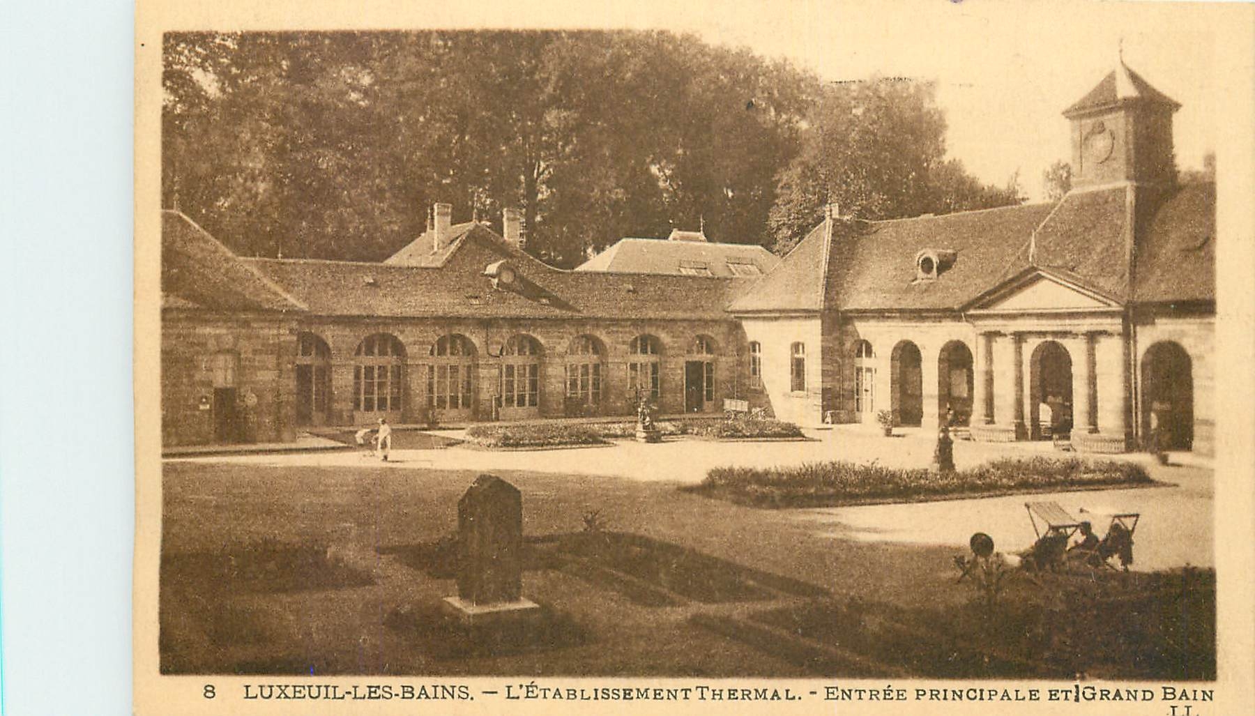 CPA Luxeuil les Bains L'Etablissement Thermal Entree principale et Grand Bain 
