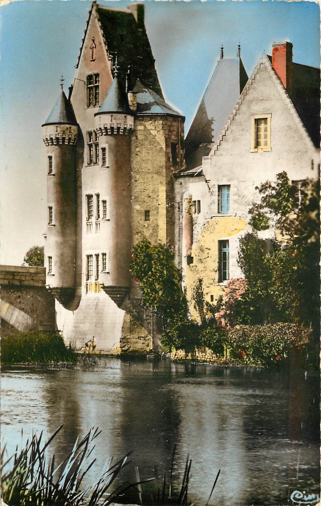 CPA La Fleche Sarthe Tourelle du Chateau des Carmes 