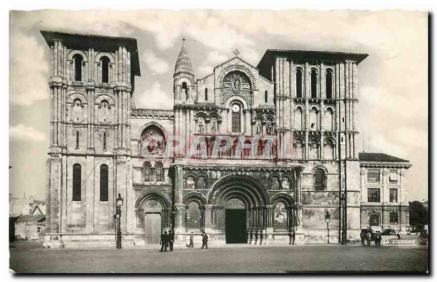 CPA Bordeaux Gironde L'Eglise Sainte Croix 