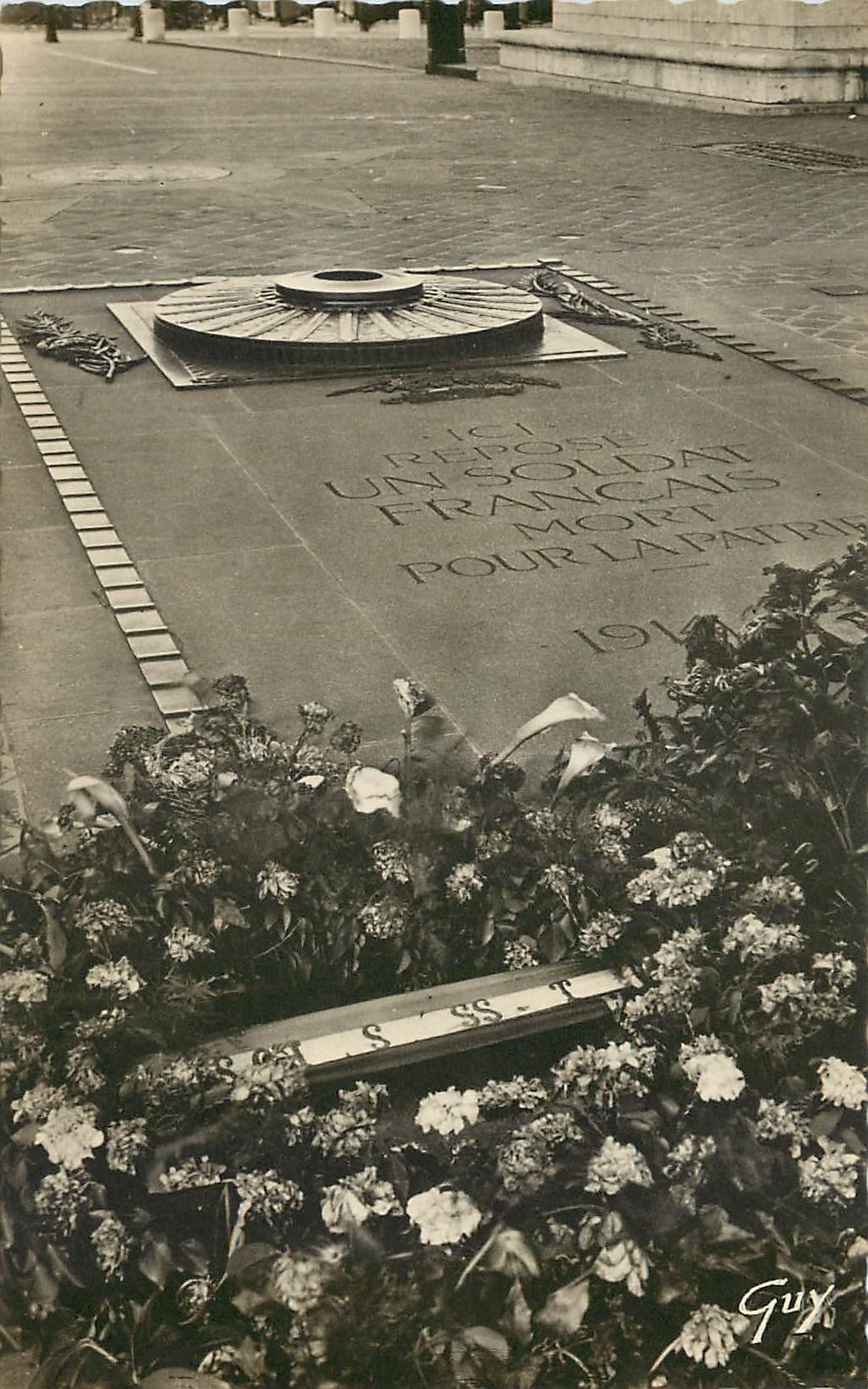 CPA Paris et ses Merveilles Arc de Triomphe de l'Etoile Tombe du Soldat Inconnu 