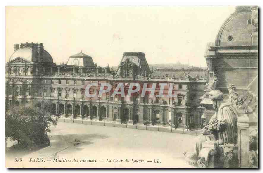 CPA Paris Ministere des Finances La Cour de Louvre 