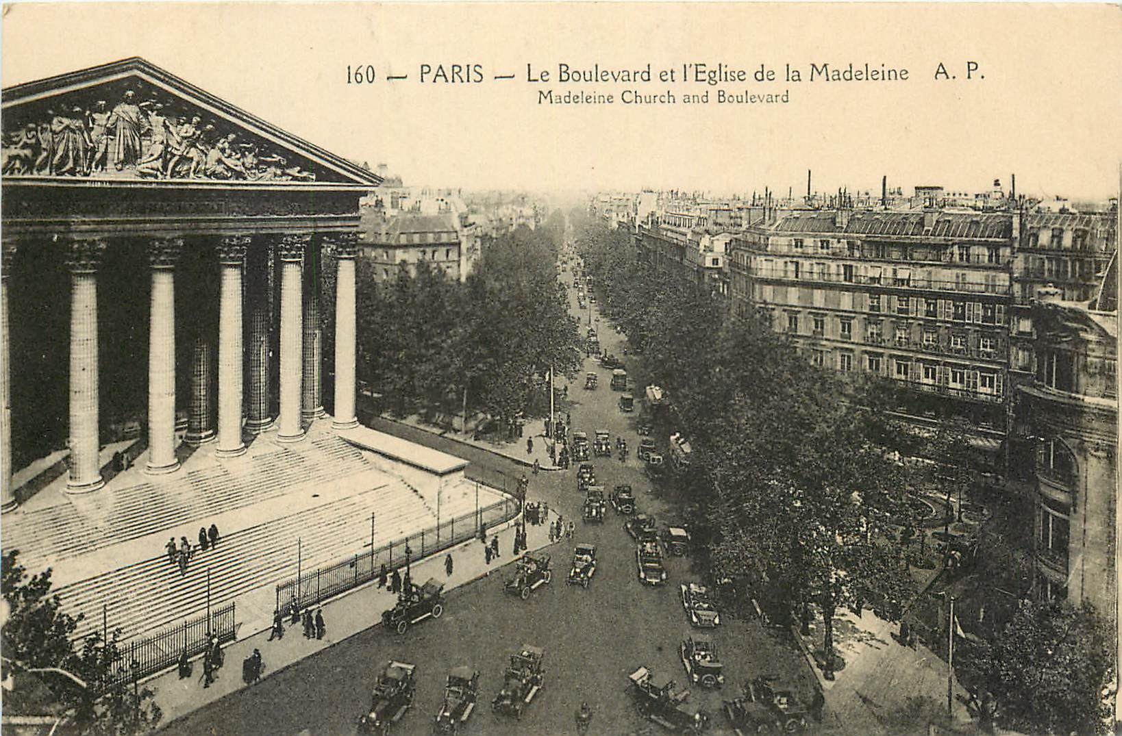 CPA Paris Le Boulevard et l'Eglise de la Madeleine 