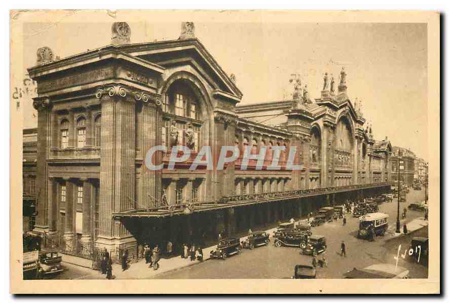 CPA Paris en Flanant la Gare du Nord 