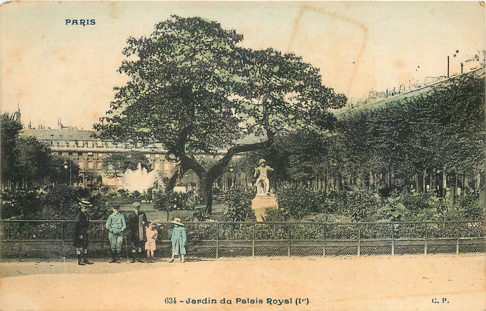 CPA Paris Jardin du Palais Royal 