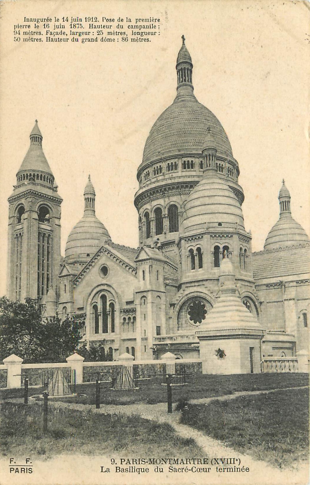 CPA Paris Montmartre XVIII la Basilique du Sacre Coeur terminee 