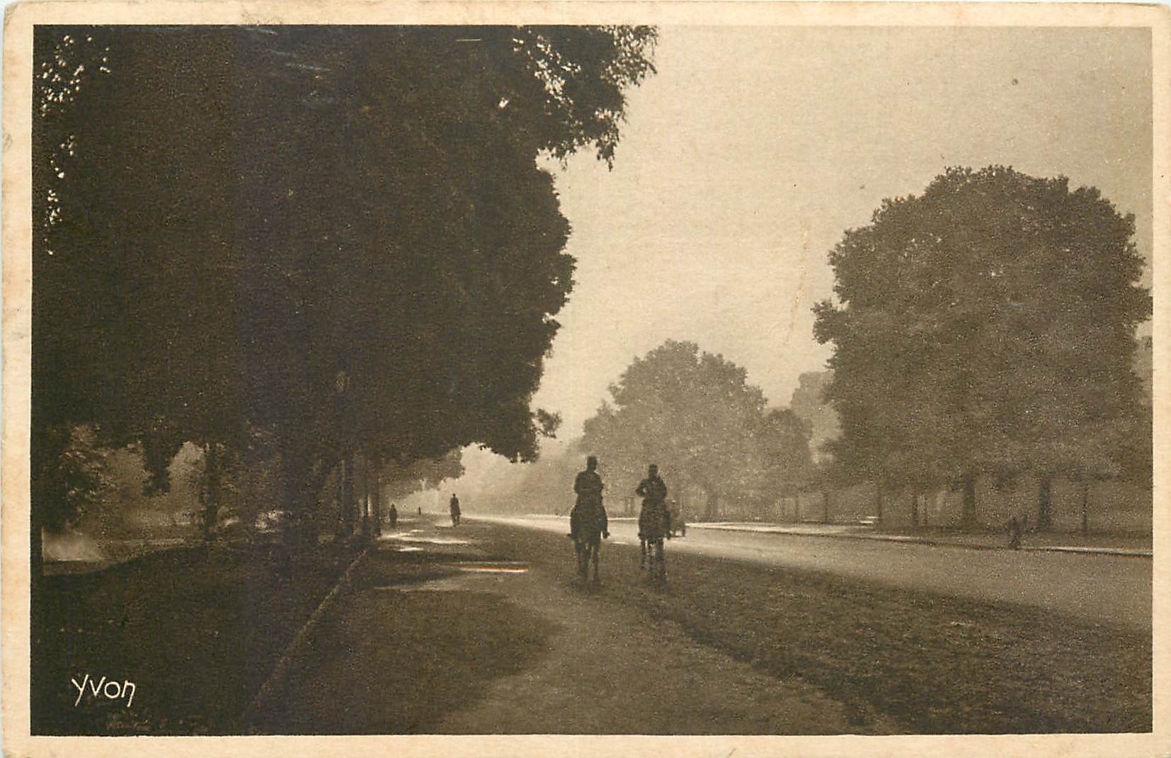 CPA Paris Artistique l'Allee des Cavaliers Avenue du Bois de Boulogne 