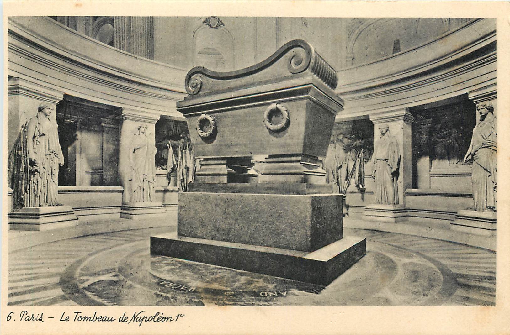 CPA Paris le Tombeau de Napoleon 1er 