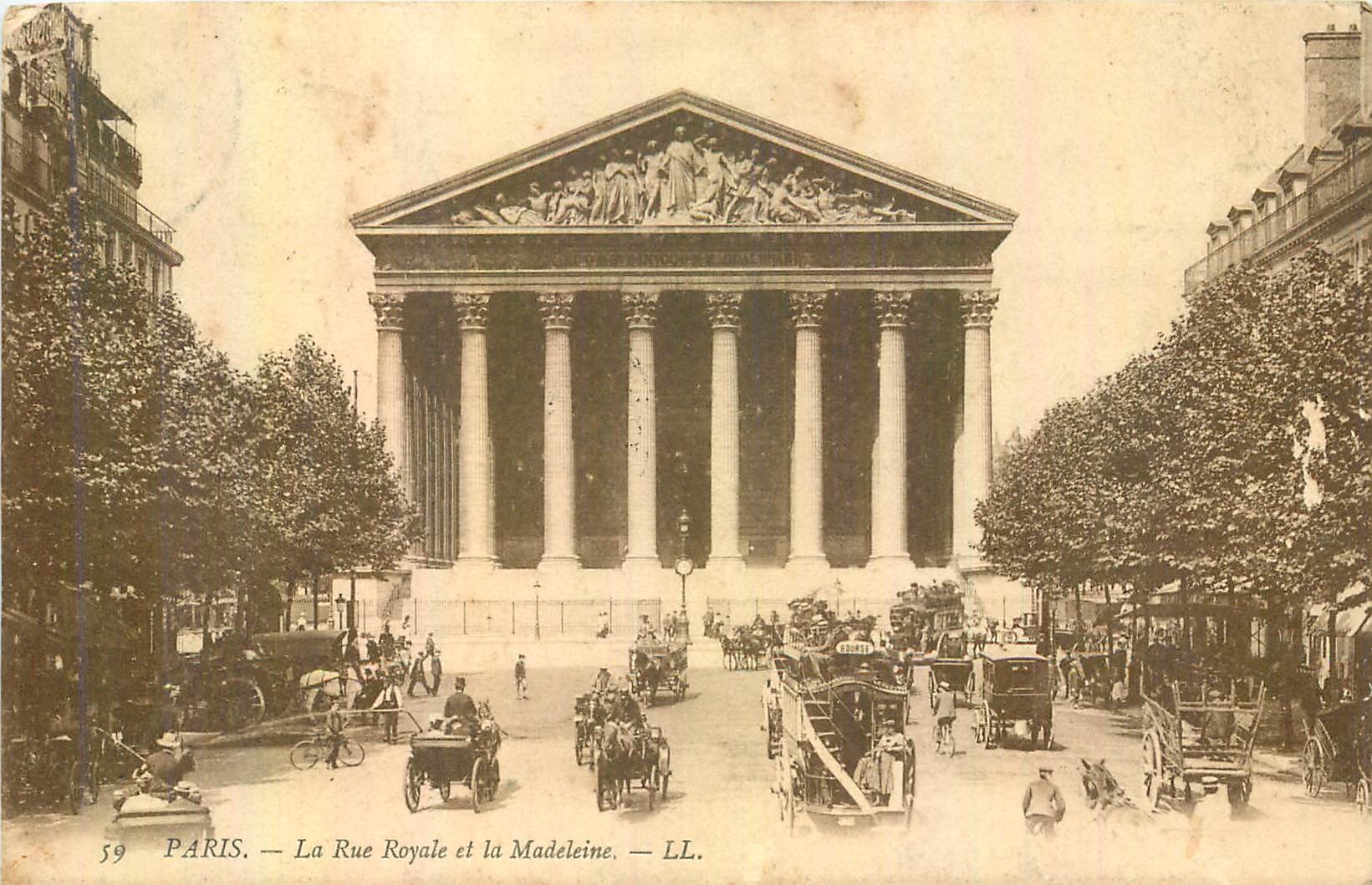 CPA Paris la Rue Royale et la Madeleine 