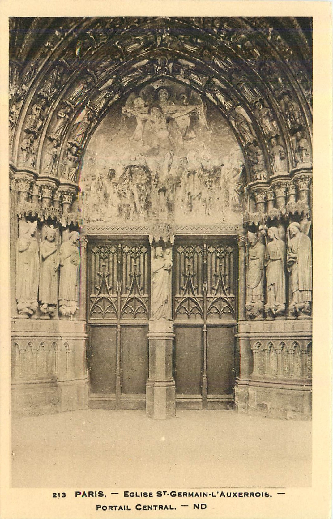 CPA Paris Eglise St Germain l'Auxerrois Portail Central 