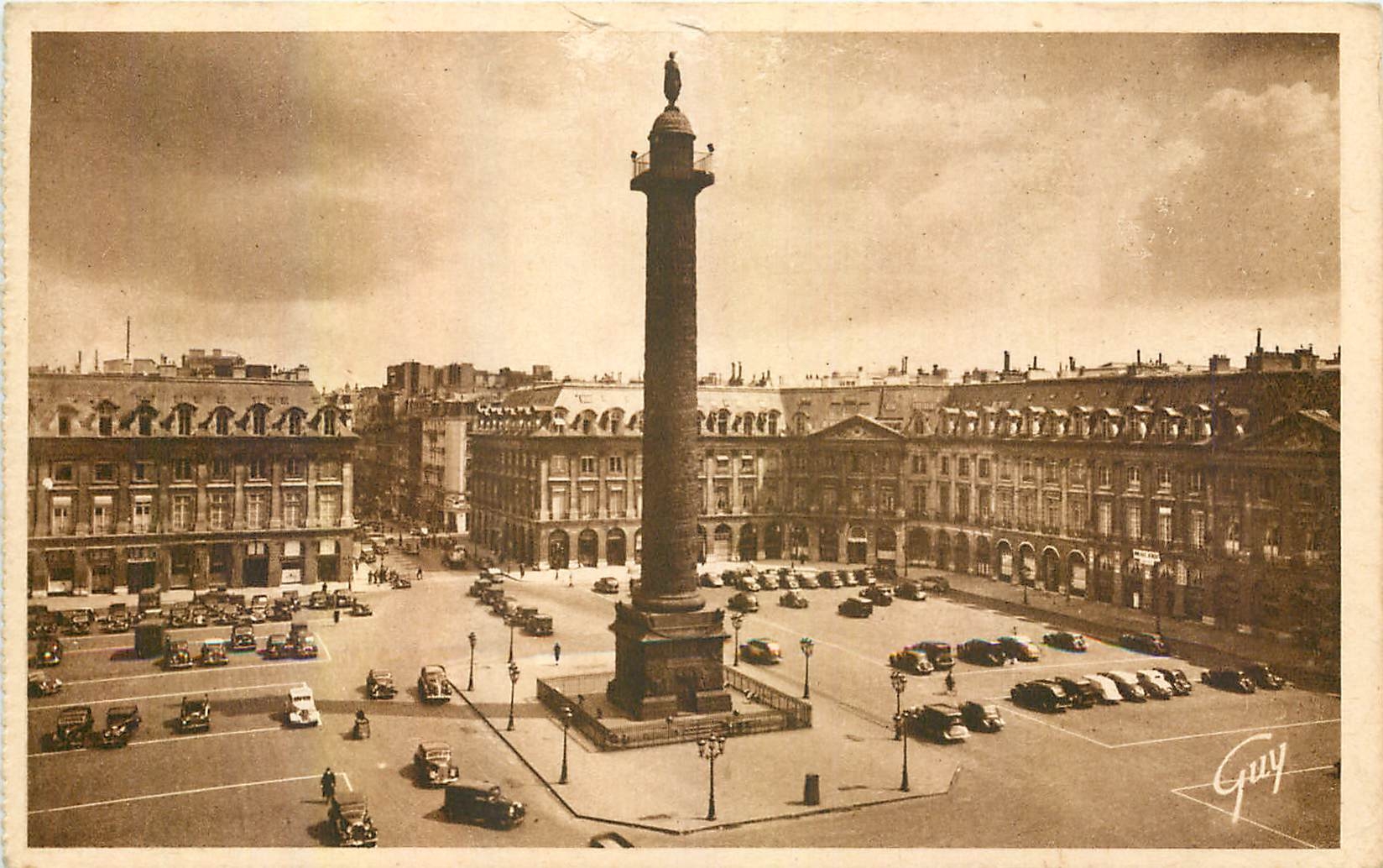 CPA Paris et ses Merveilles Place Vendome 1685 1720 et Colonne de la Grande Armee 1810 