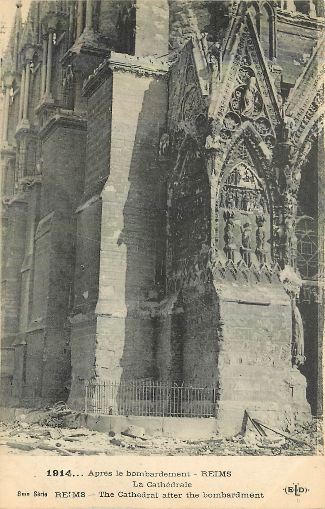Reims — La Cathédrale après le bombardement — 1914 — Édition E. L. D.