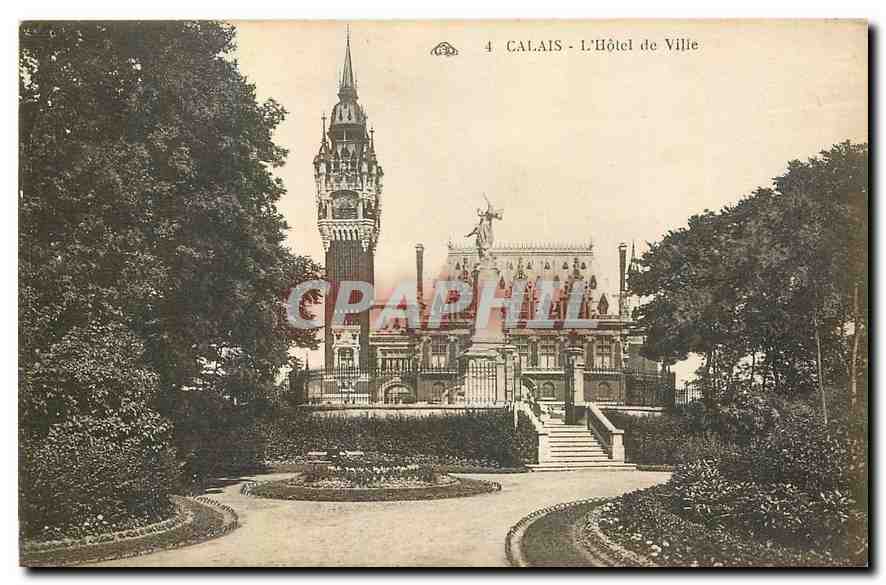 CPA Calais L'Hotel de Ville 