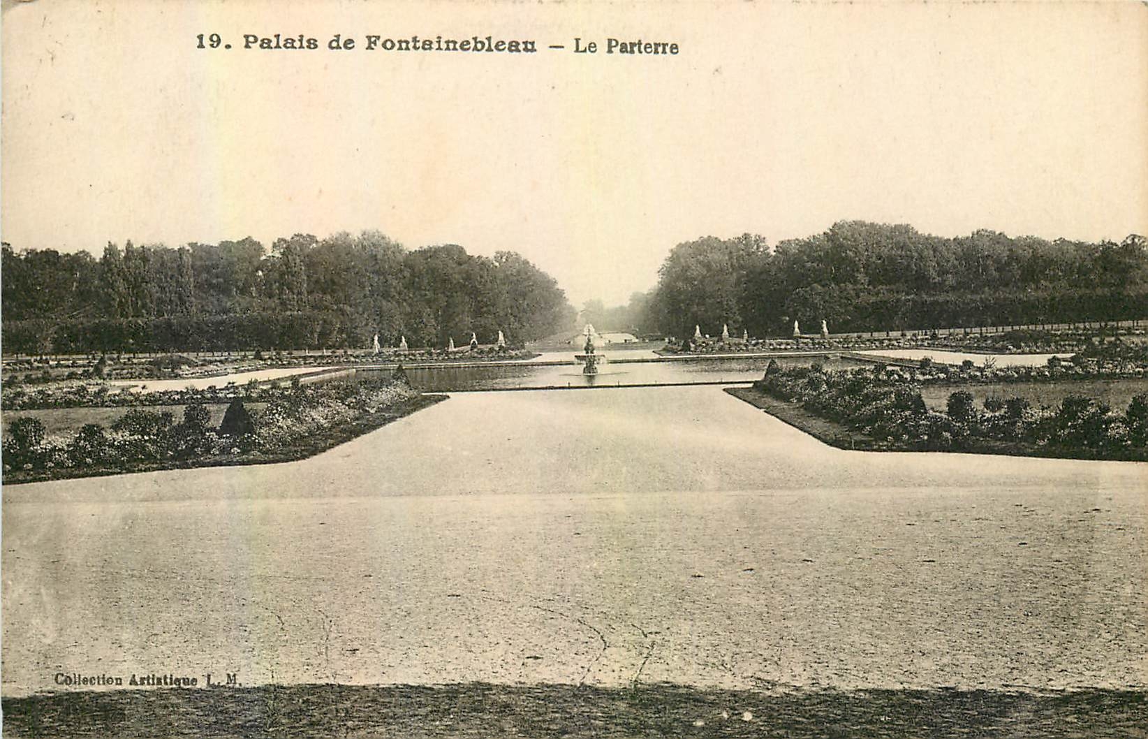 Palais de Fontainebleau — Le Parterre — Collection Artistique L.M. n°19