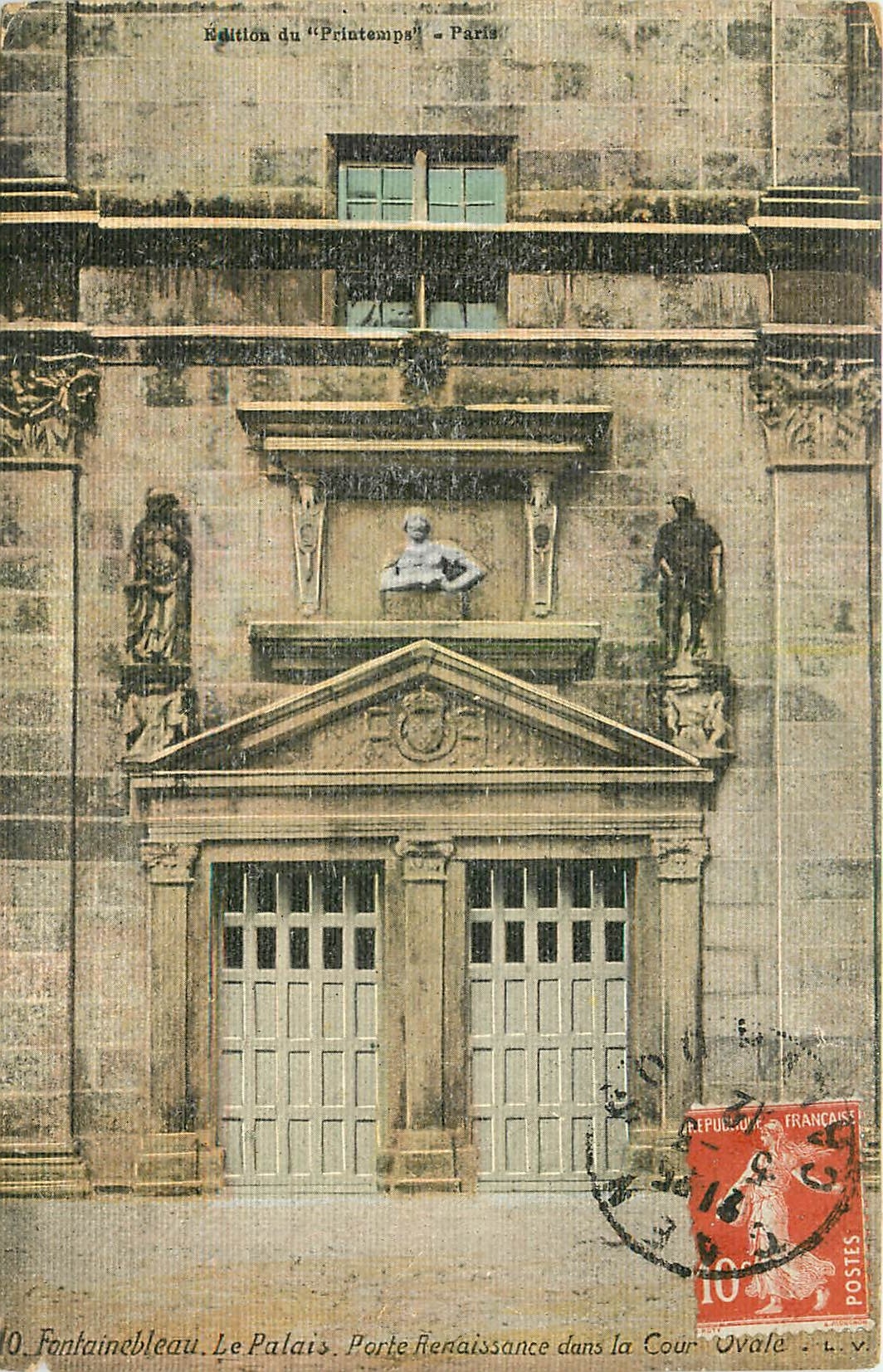 Fontainebleau. Il Palazzo. Porta Rinascimentale nella Corte Ovale — Edizione del "Printemps" - Parigi