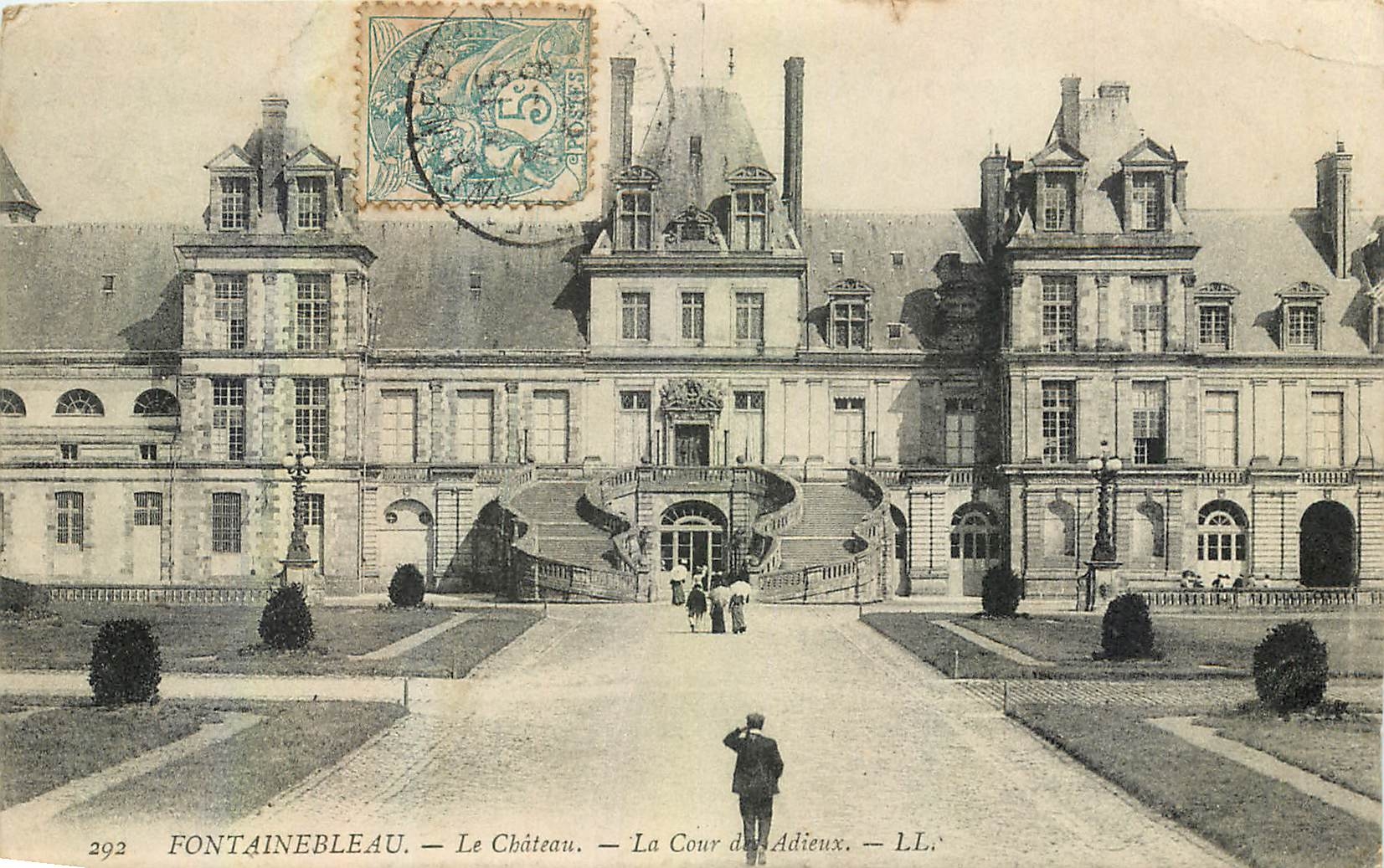 Fontainebleau — Le Château — La Cour des Adieux — LL. — n°292
