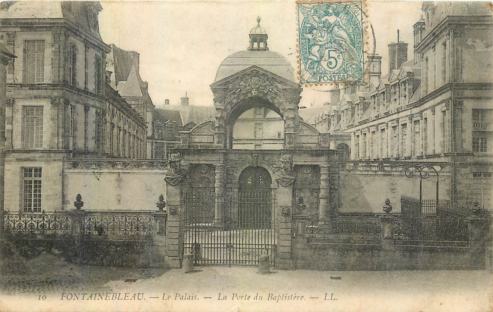 Fontainebleau — Das Schloss — Die Türe des Baptisteriums — L.L. — n°16
