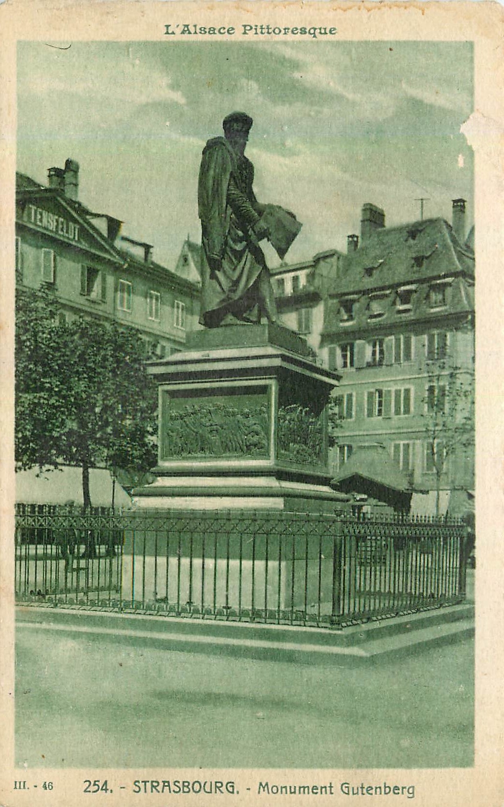 CPA L'Alsace pittoresque Strasbourg monument Gutenberg 