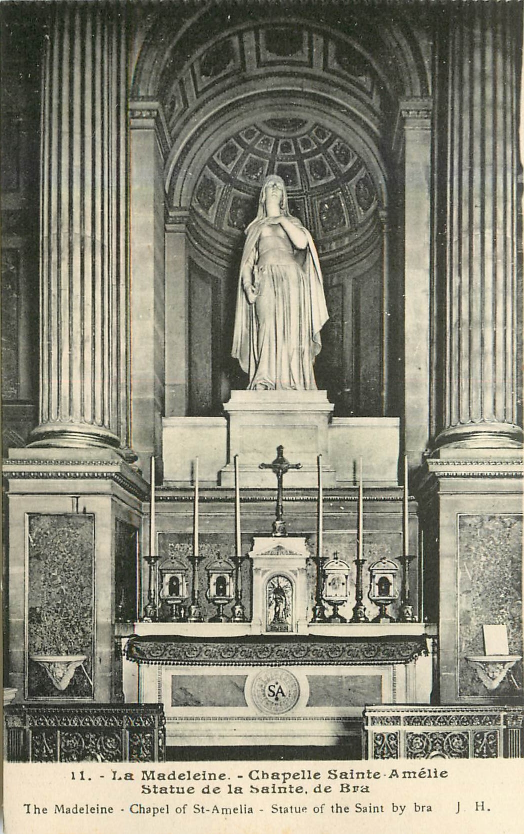 CPA La Madeleine Chapelle Sainte Amelie Statue de la Sainte de Bra 