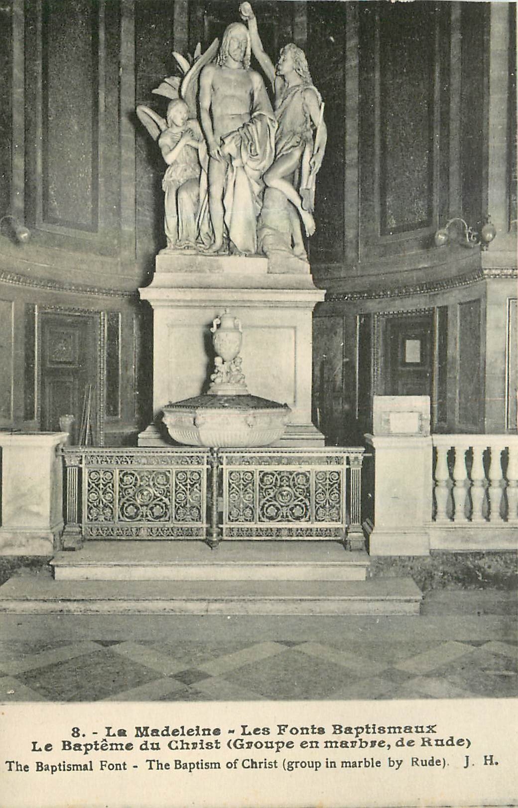 CPA La Madeleine les fonts Baptismaux le Bapteme du Christ groupe en marbre de Rude 