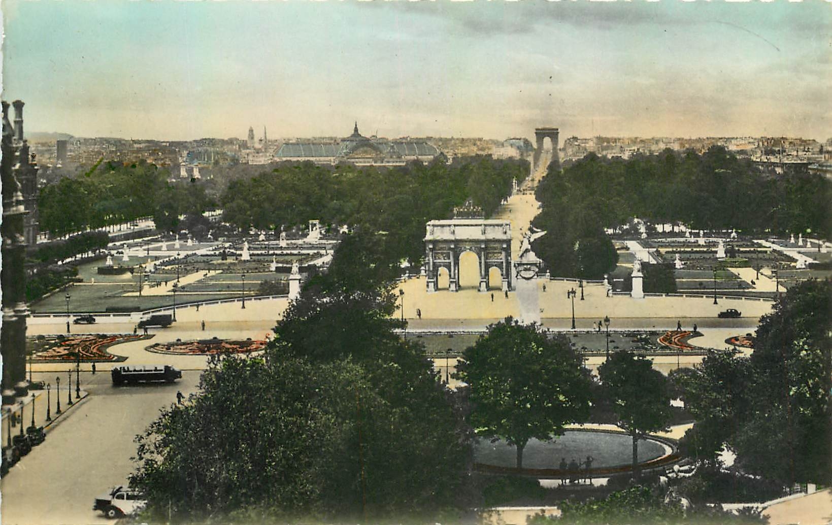 CPA Paris Panorama sur les Tuileries 