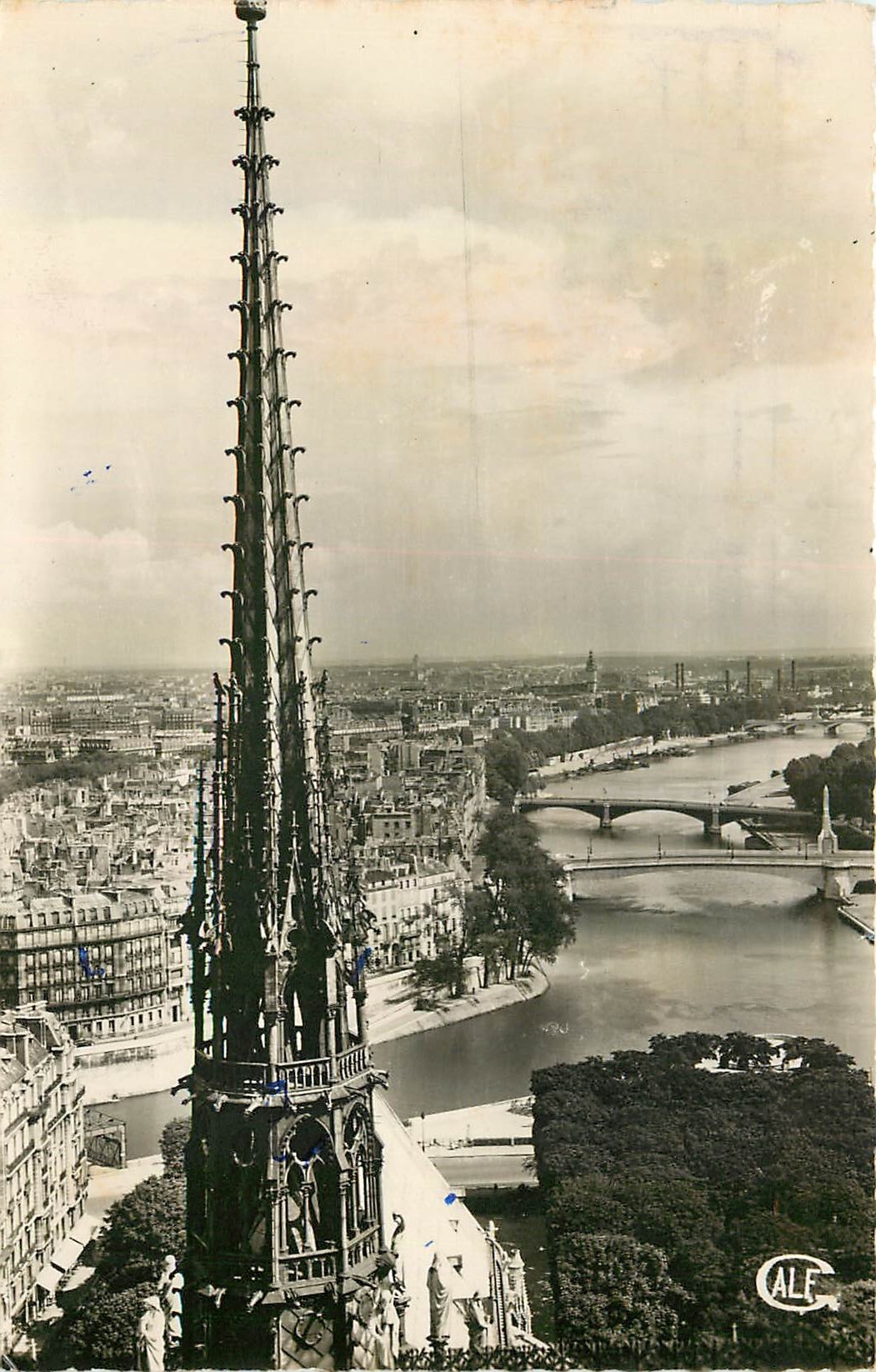 CPA Paris Vue sur la Seine 