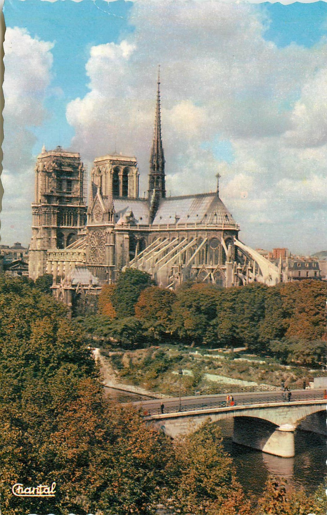 CPA Paris Notre Dame et les jardins de l'Eveche 