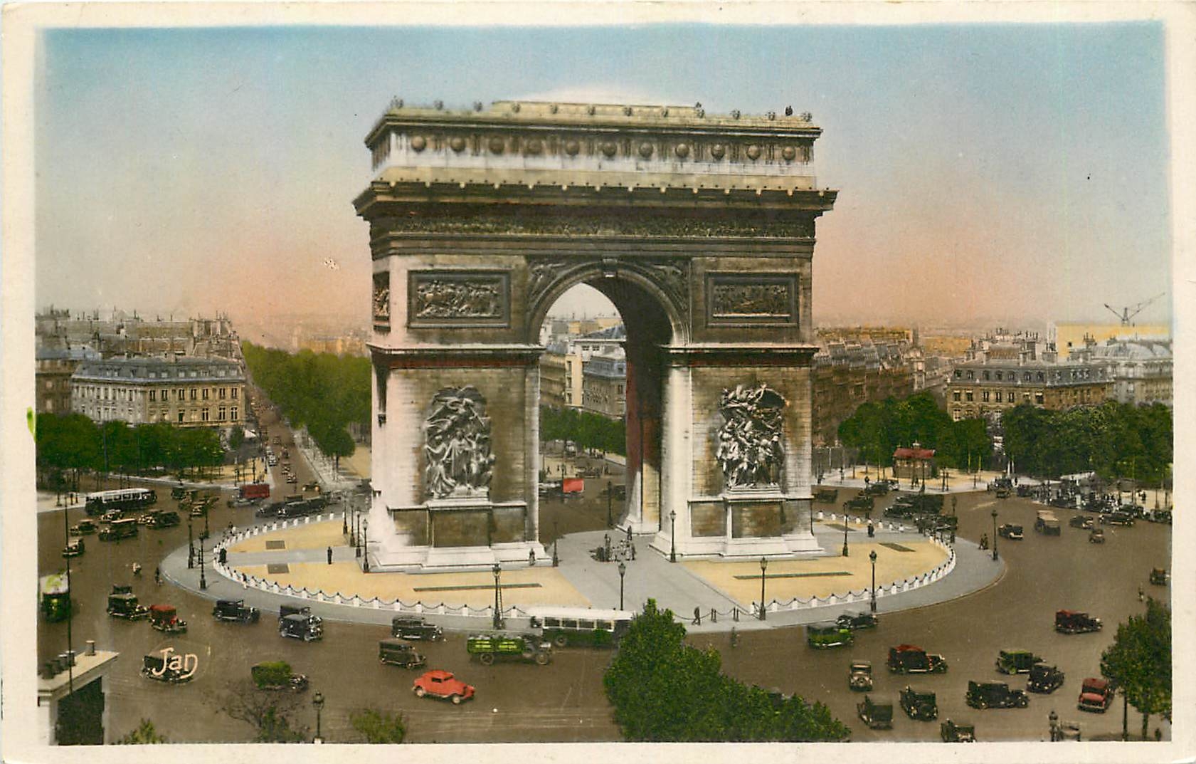 CPA Paris la Place de l'Etoile l'Arc de Triomphe 