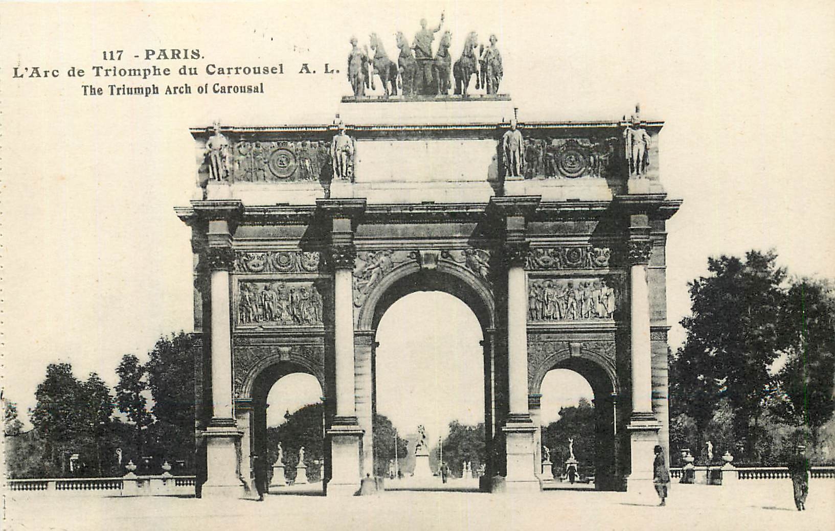 CPA Paris L'Arc de Triomphe du Carrousel 