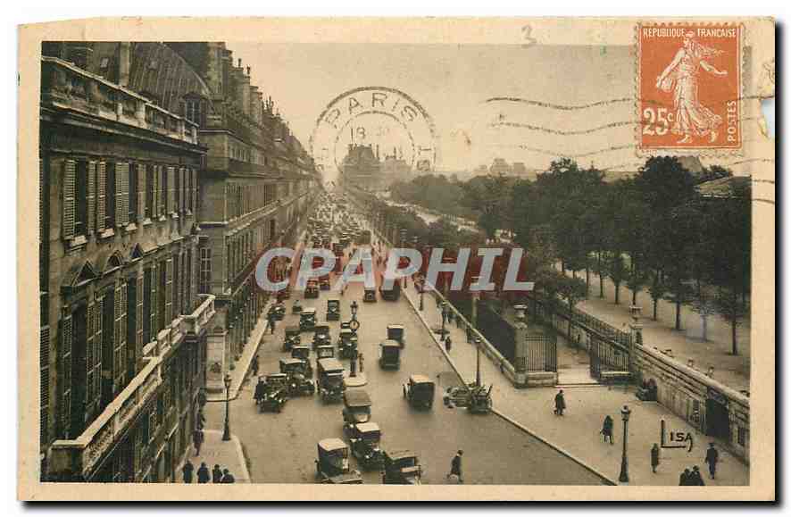 CPA Paris la rue de Rivoli 