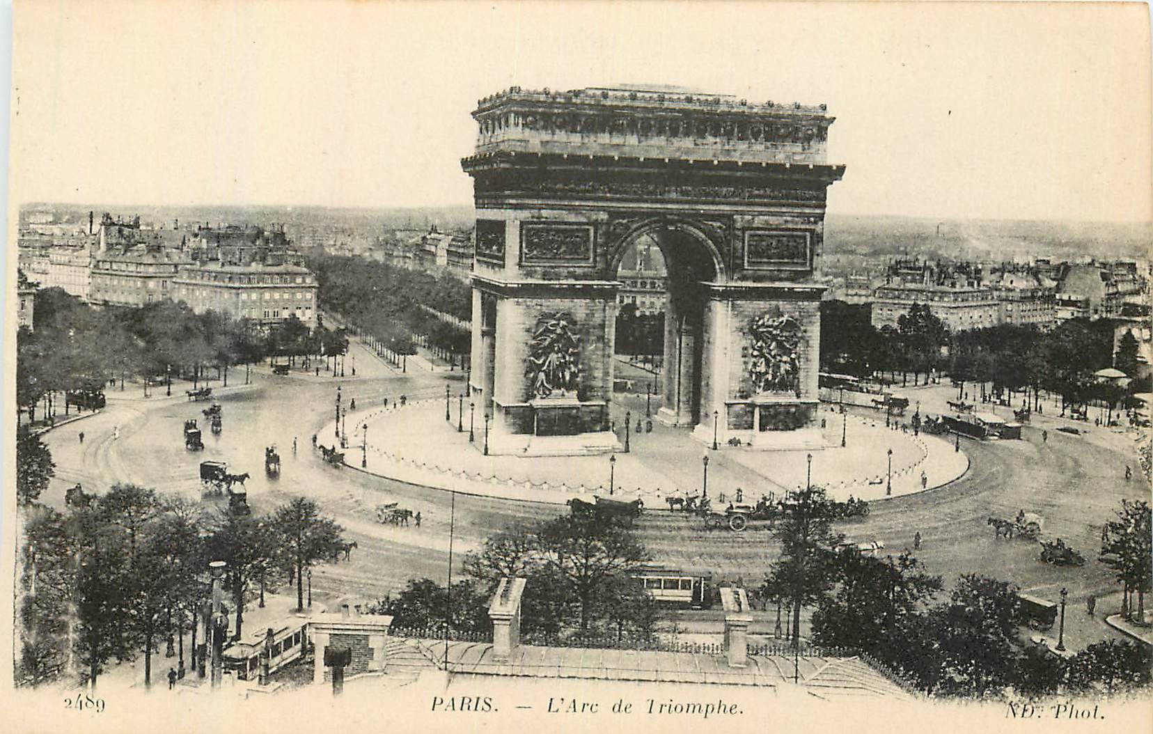 CPA Paris l'Arc de Triomphe 