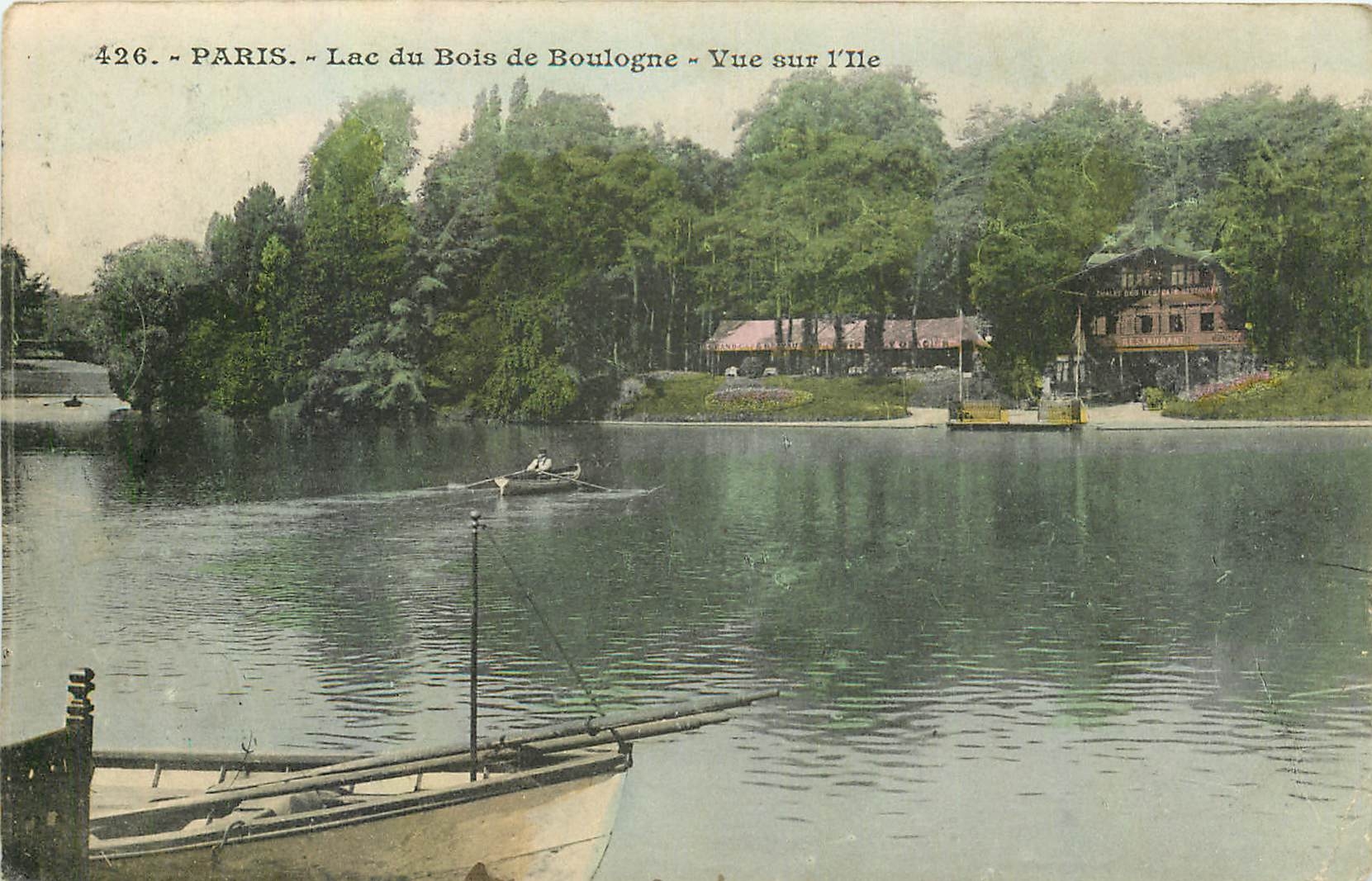 CPA Paris Lac du Bois de Boulogne Vue sur l'ile 