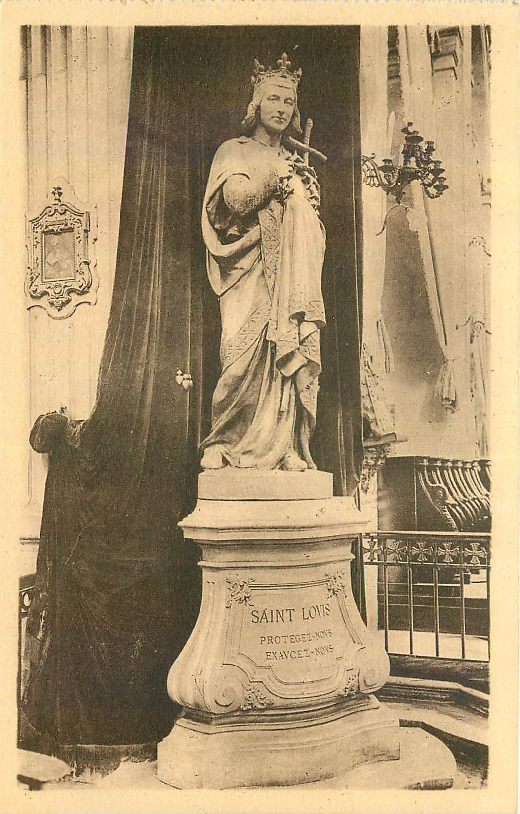 CPA Eglise Saint Louis en L'Isle Statue de Saint Louis 