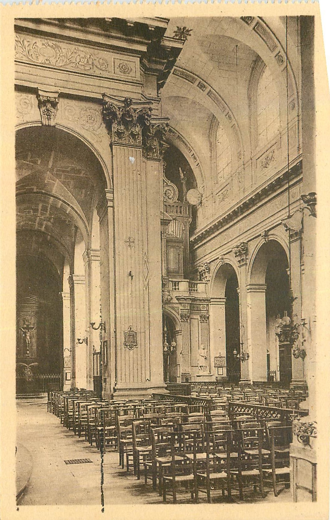 CPA Eglise Saint Louis en L'Isle Un Bas cote Orgue