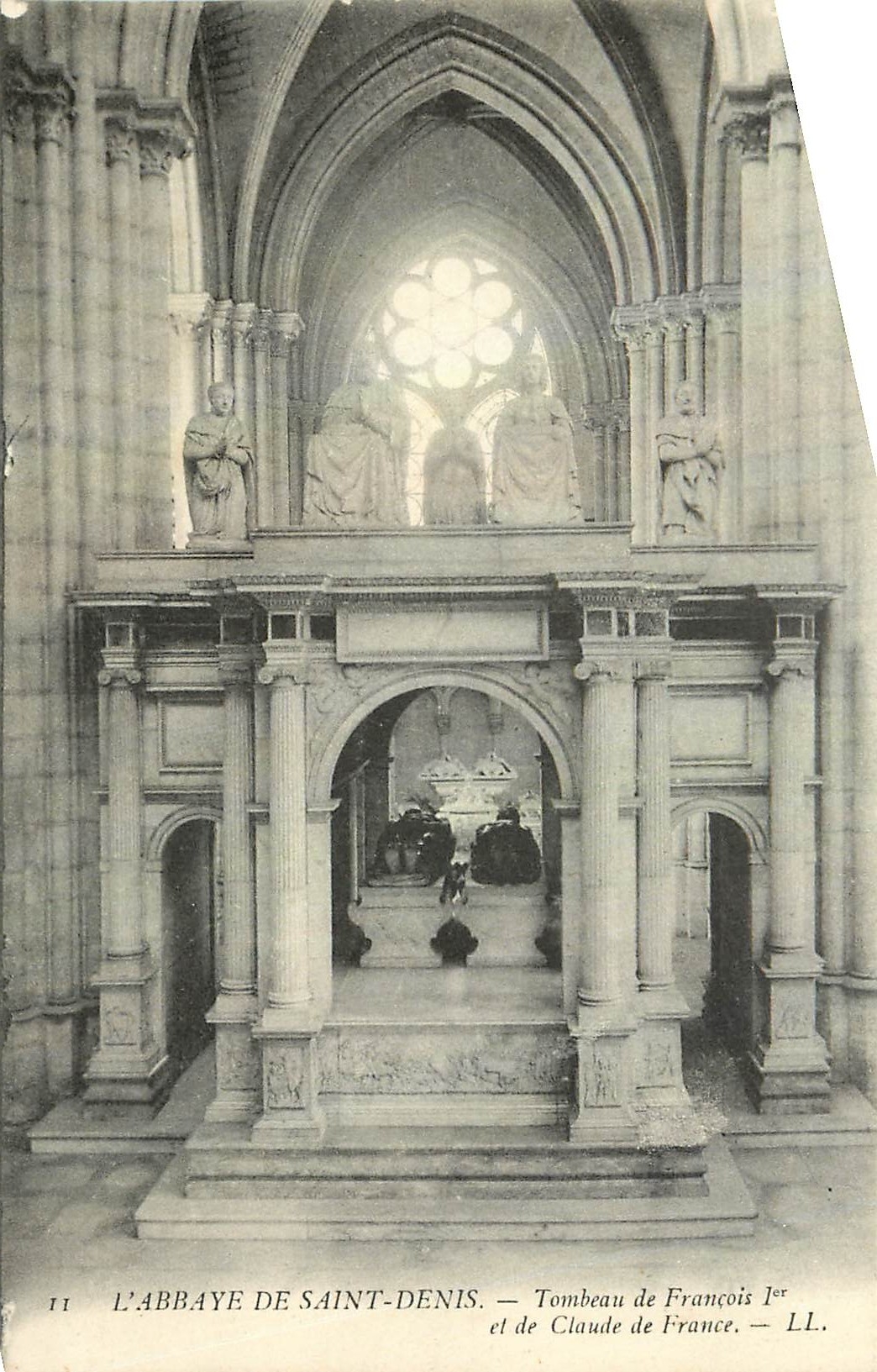 CPA L'Abbaye de Saint Denis Tombeau de Francois I et de Claude de France 