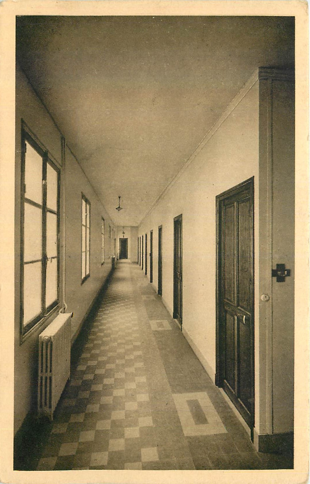 CPA Maison Mere des Petites Soeurs de l'Assomption les Cellules 