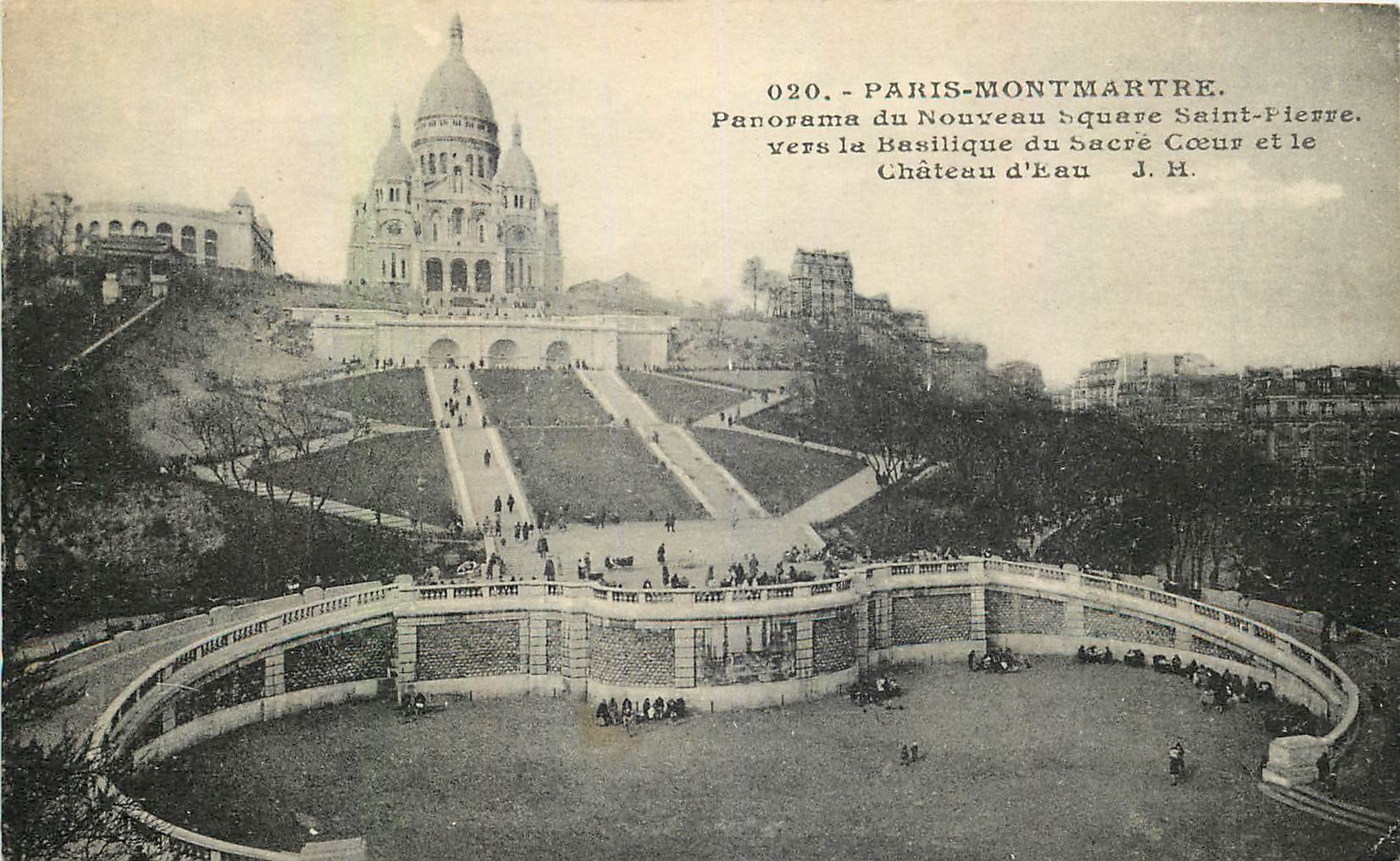 CPA Paris Montmartre Panorama du Nouveau Suare Saint Pierre vers la Basilique du Sacre Coeur et le C