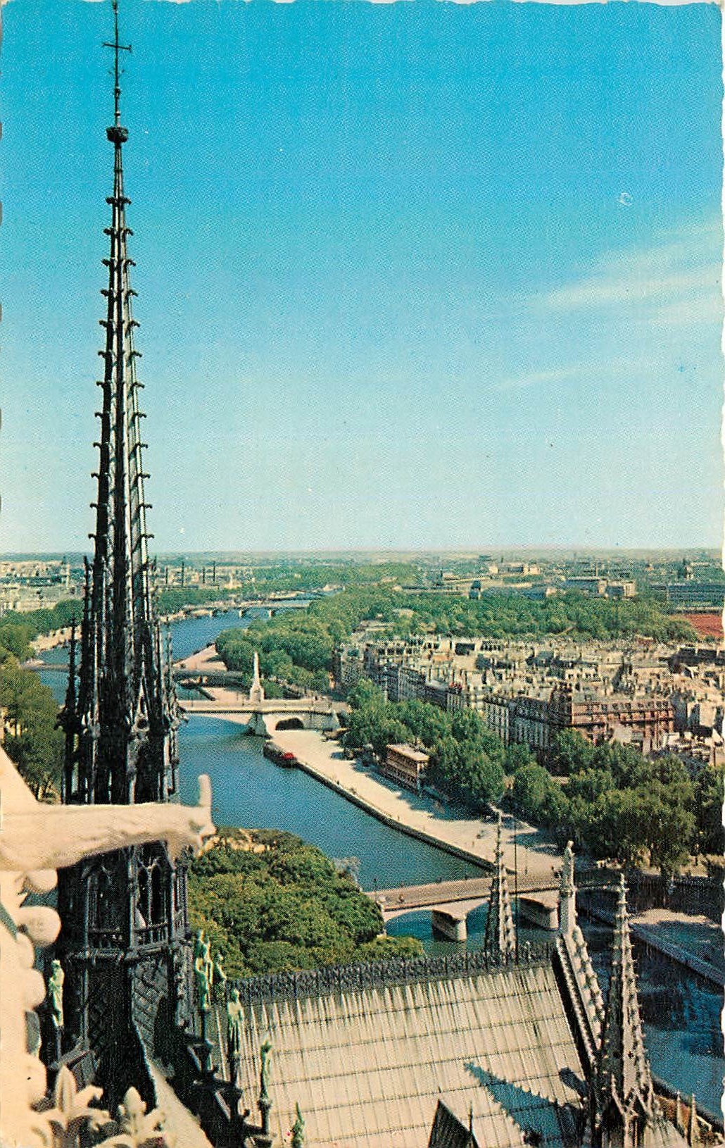 CPA Paris Panorama pris depuis la cathedrale Notre Dame 