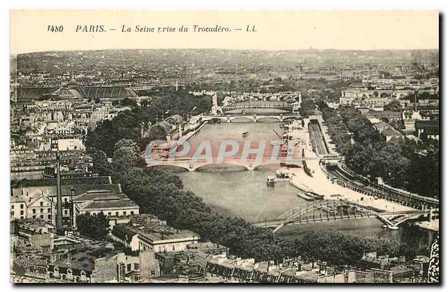 CPA Paris La Seine prise du Trocadero 