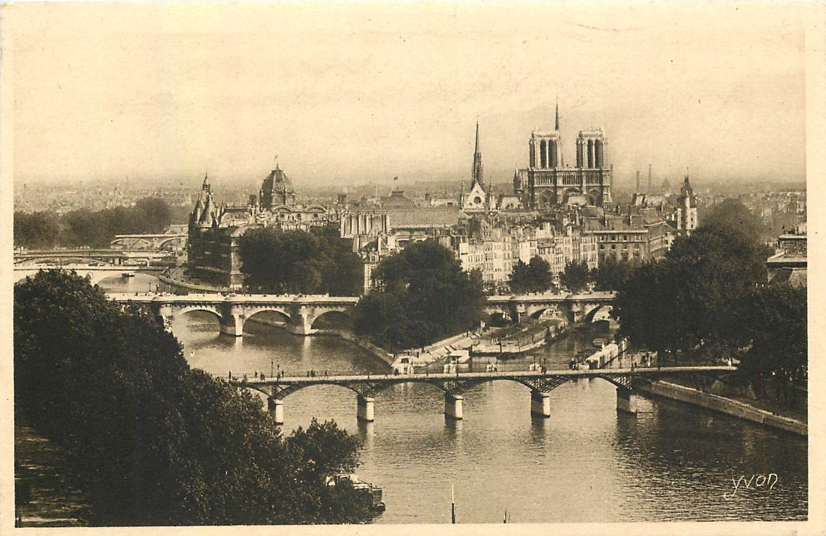 CPA Paris en flanant La Cite Notre Dame 
