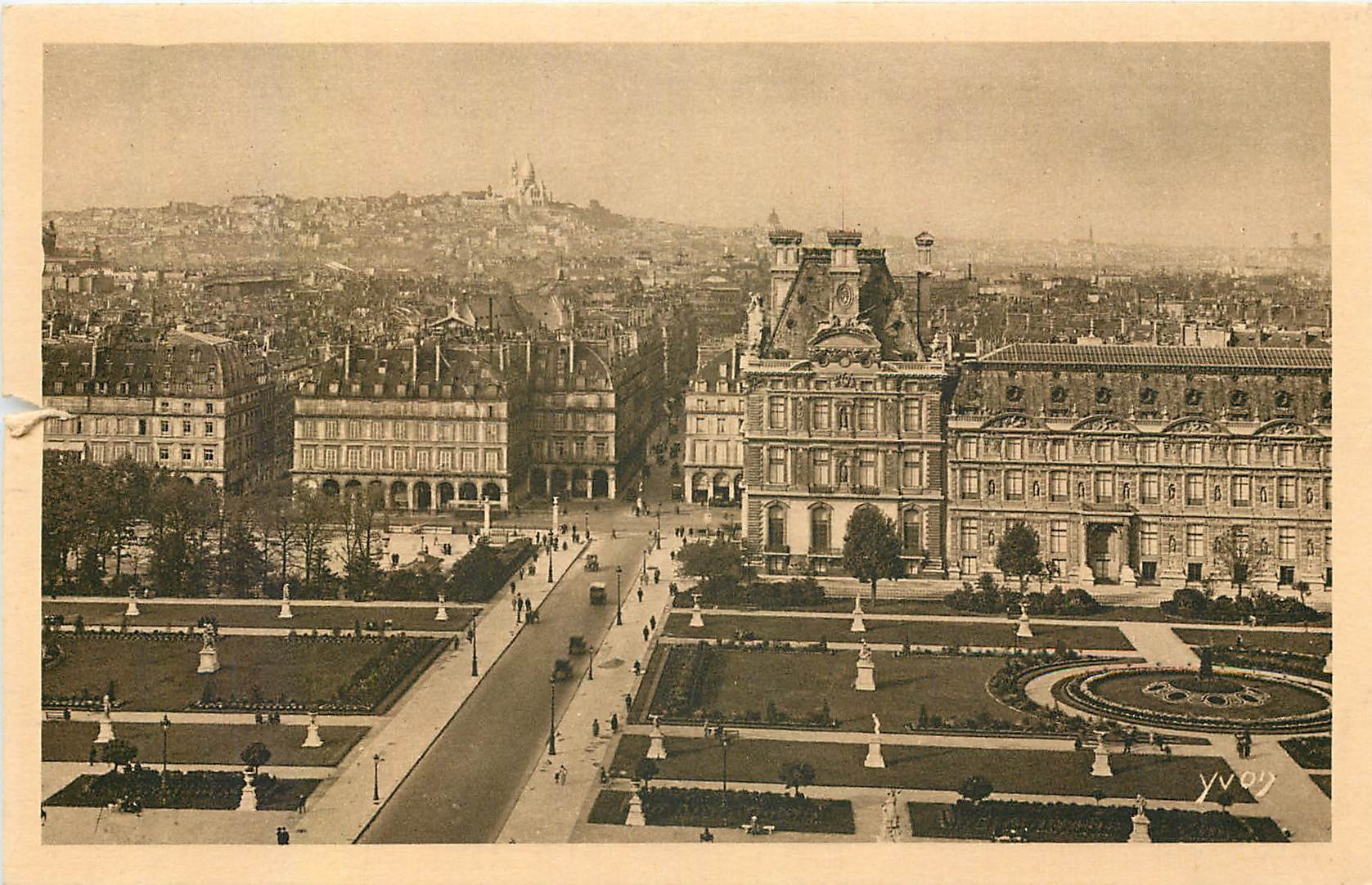 CPA Paris en flanant Perspective sur les Jardins des Tuileries La Butte Montmartre et le Sacre Coeur